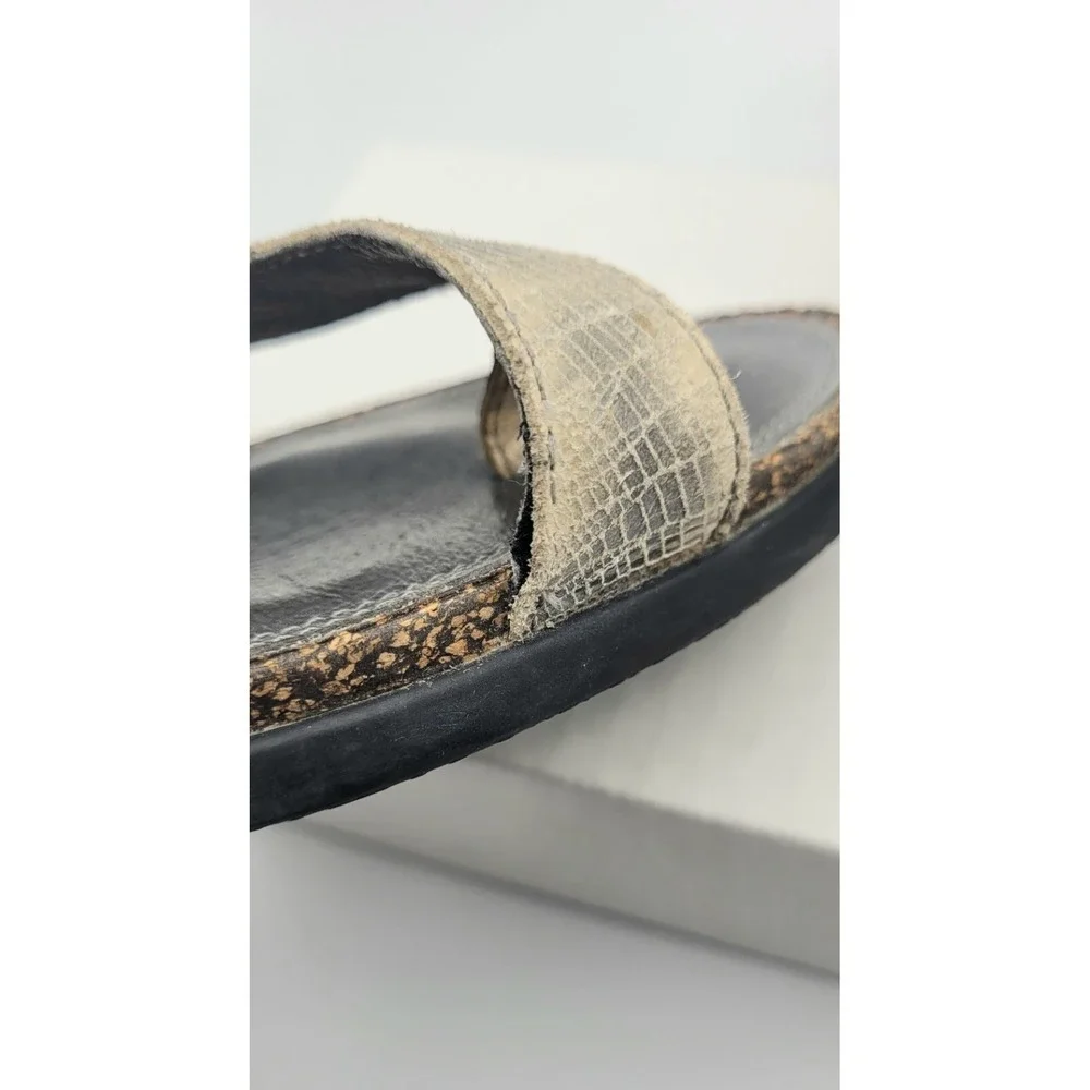 Ariat Women's Wedge Sandals Size 9B Gray Cream Embossed Reptile Print Slip On - Picture 7 of 11